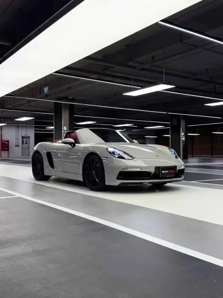richcars-car-rental-porsche-718-boxster-2022-6