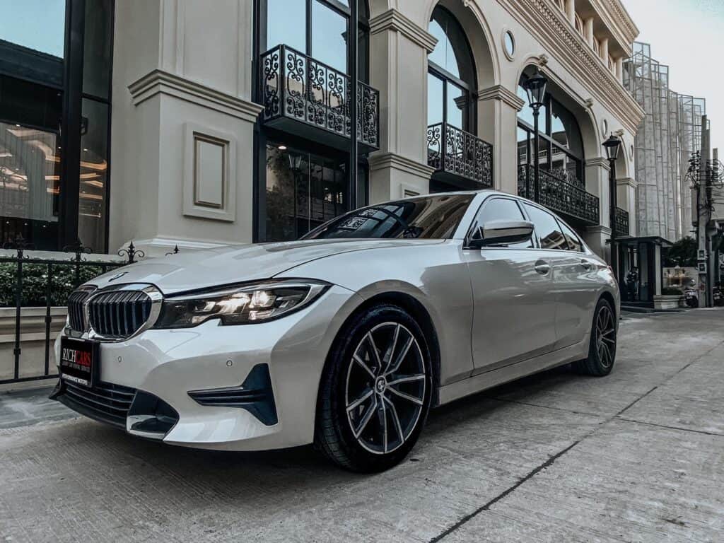 เช่ารถหรู-เข่ารถสปอร์ต-เช่าซุปเปอร์คาร์-เช่ารถBMW3Series-G20-02