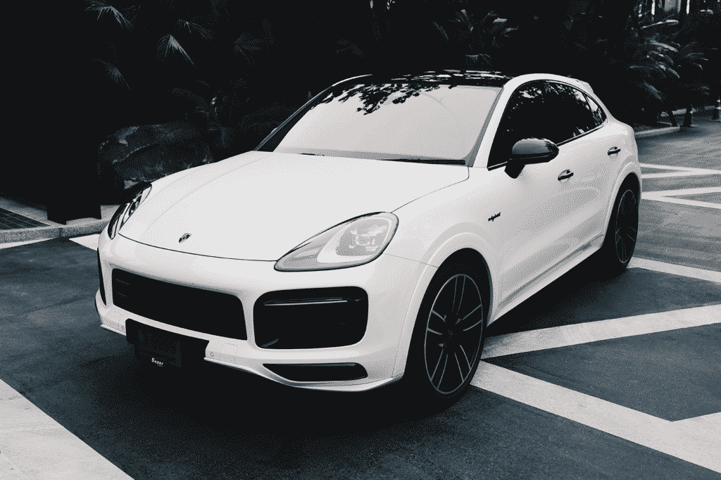Cayenne Coupe_02-min