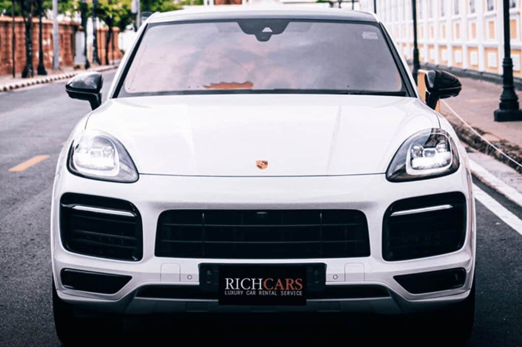 Cayenne Coupe_06-min