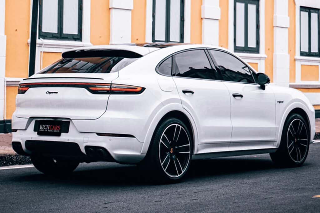 Cayenne Coupe_08-min