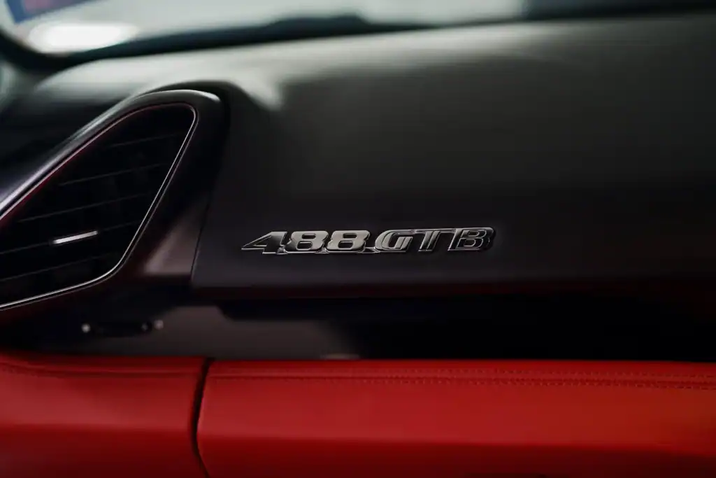richcars-car-rental-ferrari-488-gtb-2019-9