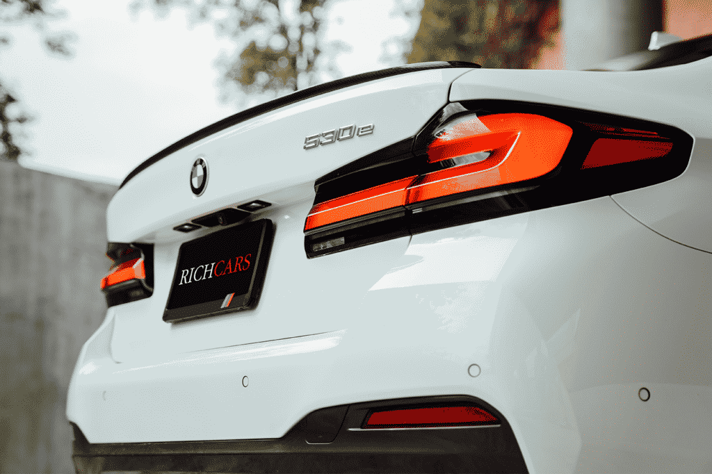 เช่ารถหรู-เข่ารถสปอร์ต-เช่าซุปเปอร์คาร์-เช่ารถBMW 5 SERIES (3)