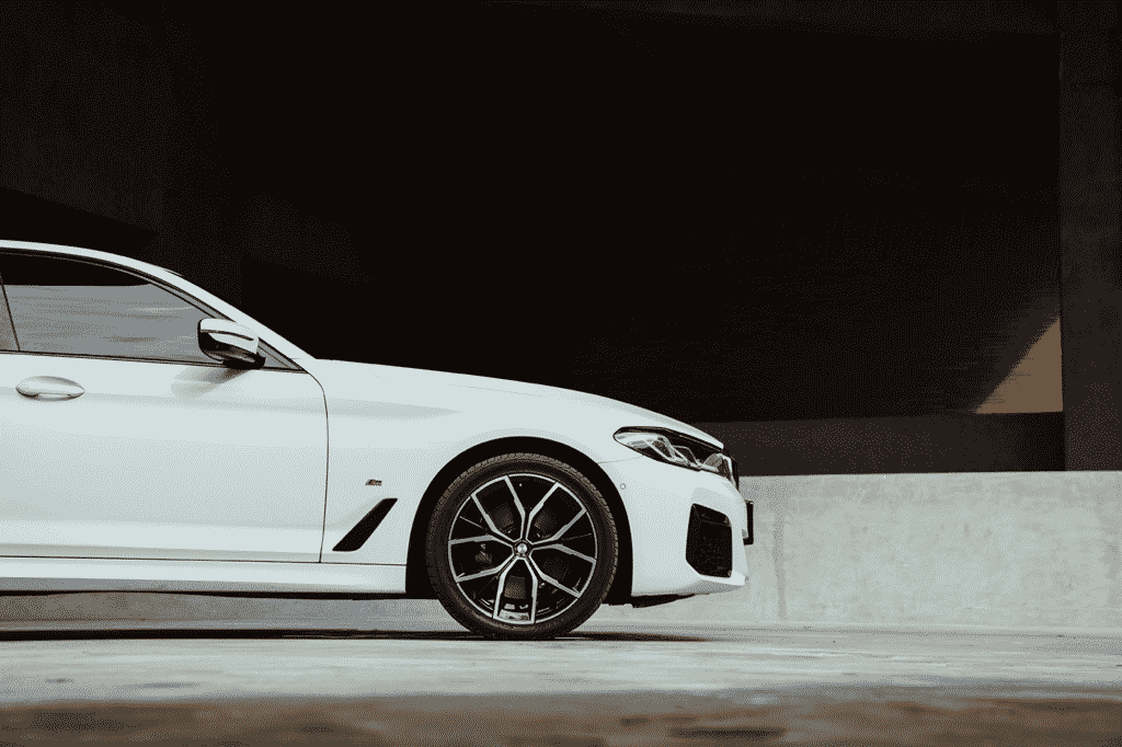 เช่ารถหรู-เข่ารถสปอร์ต-เช่าซุปเปอร์คาร์-เช่ารถBMW 5 SERIES (6)