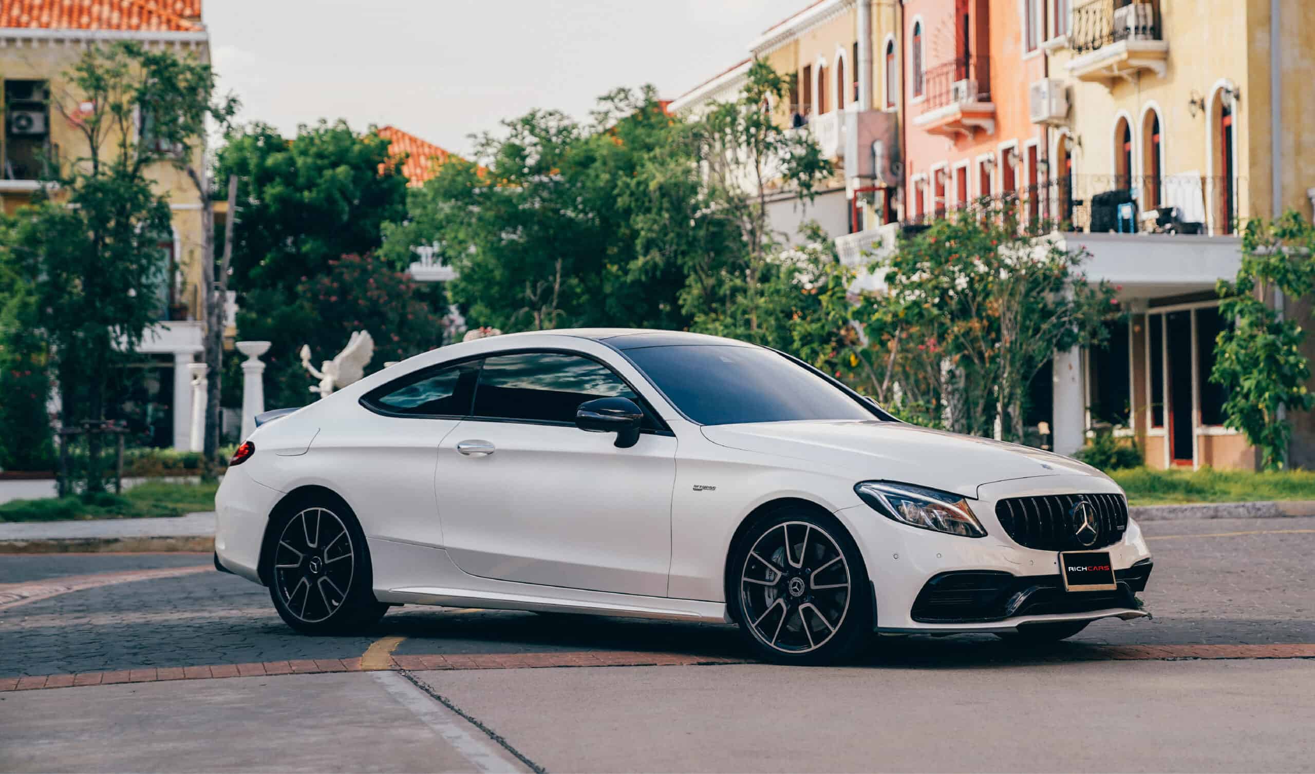 Benz C43 AMG เช่ารถเบนซ์ เริ่มต้น 19,000.- /วัน