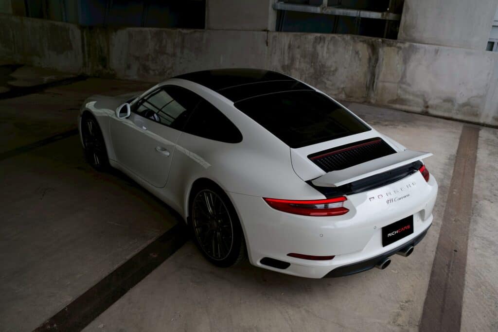 Porsche 911